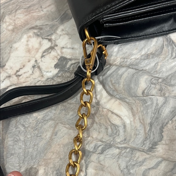 Betsey Johnson Black and Gold - Picture 6 of 11